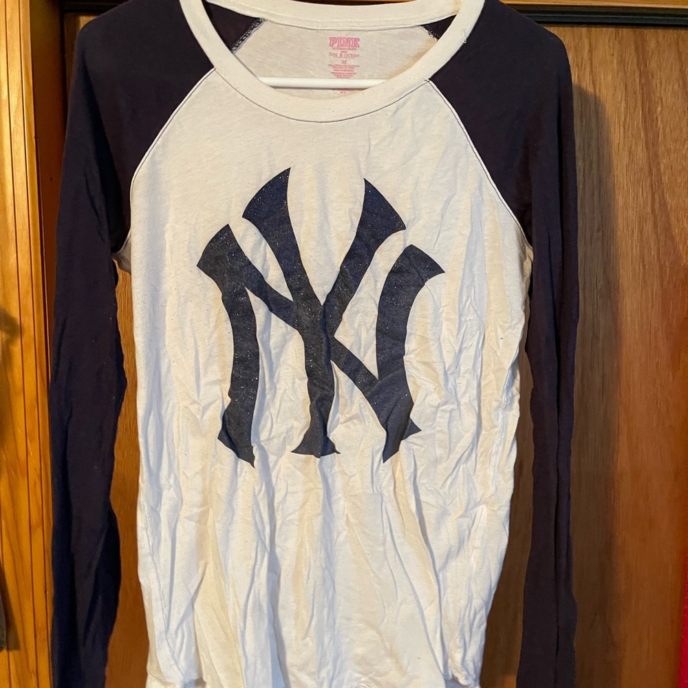 Medium Pink Victoria’s secret long sleeve shirt